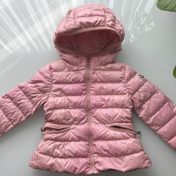 Moncler girls pink jacket size 4 (has discoloration) - Picture 3 of 15